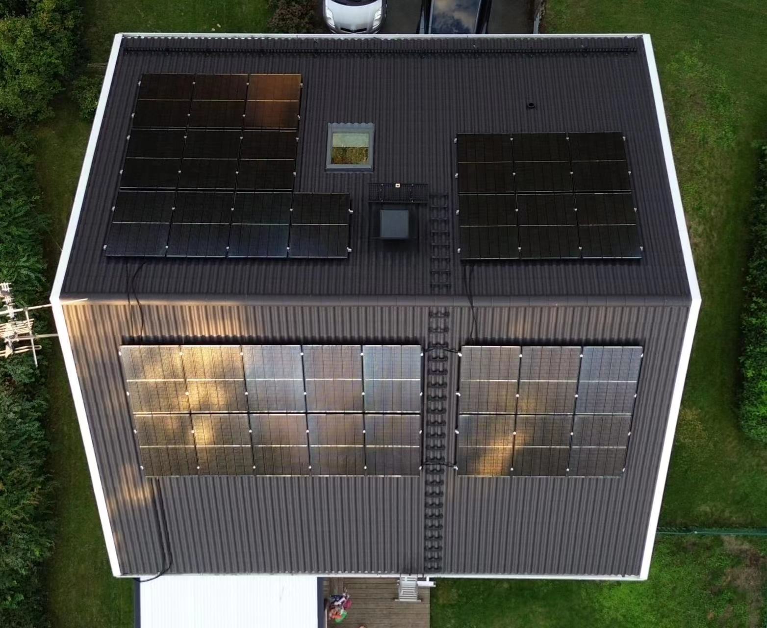 Panneau solaire monocristallin de panneaux solaires de 395W pour le système solaire de toit de l'Europe pour la maison